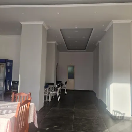 Premium * Durrës